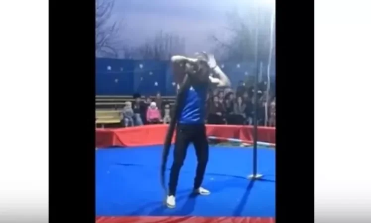 VIDEO: A Giant Snake Strangles an Artist During a Circus Performance