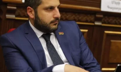 Տեսնեմ մի քաղաքացու ծեծի են ենթարկում,  կանգնեցի, միջամտեցի․  փոխնախարար