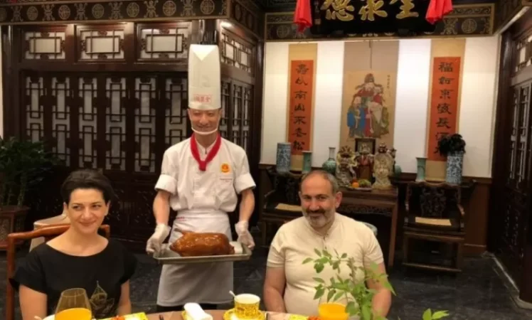 Հրավիրեցին  «Բադ պեկինյան ձևով» փորձելու․ Փաշինյանը՝ Պեկինից