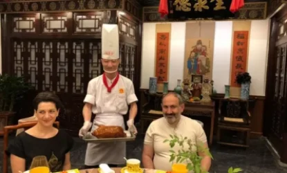 Հրավիրեցին  «Բադ պեկինյան ձևով» փորձելու․ Փաշինյանը՝ Պեկինից