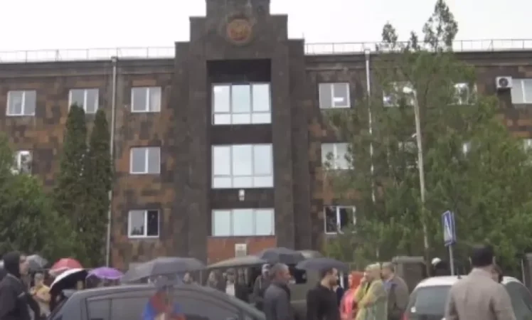 Ցուցարարների գործողությունների արդյունքում գրանցված ահազանգերն ուղարկվել են գլխավոր դատախազություն