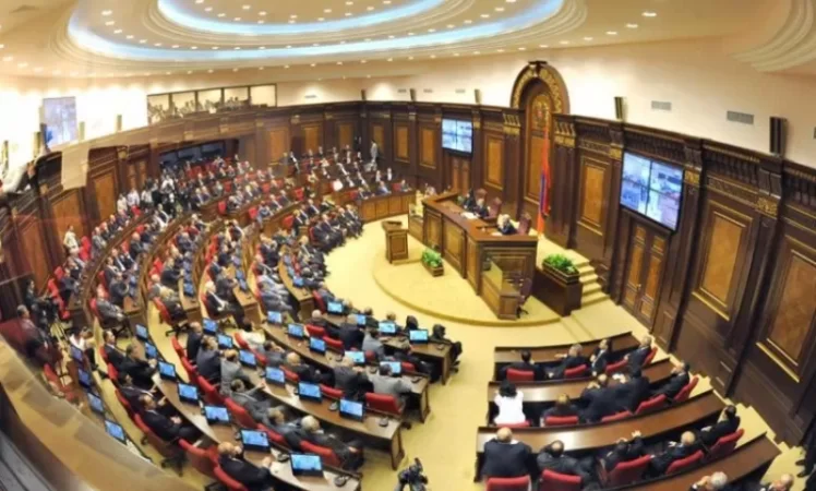 ԱԺ-ն արտահերթ նիստ կանի