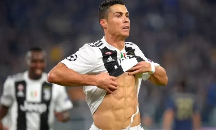 Ռոնալդուն 13 տարվա մեջ առաջին անգամ չի ընդգրկվել լավագույն ռմբարկուների եռյակում