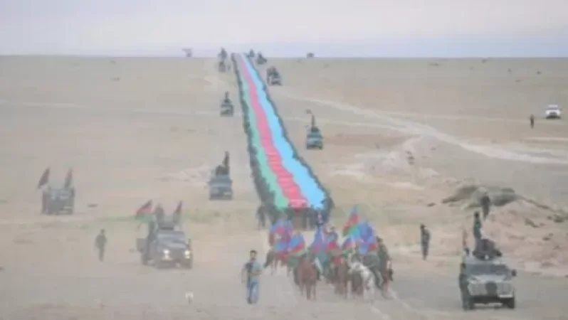 Ադրբեջանի զինուժը 5 կմ 100մ երկարությամբ Ադրբեջանի դրոշը սկսել է անցկացնել սահմանով. Կարեն Հովհաննիսյան