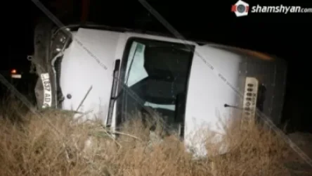 Շահումյան գյուղում ավտովթարի հետևանքով մեքենան հայտնվել է ջրատարում. տուժած կա