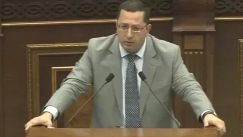 Կեղծ ստատուսչիները հիստերիայի մեջ են, բա պետք է վախենան իրավական պետությունից․ Հովհաննես Հովհաննիսյան