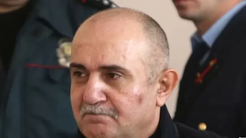 «Հրապարակ». Սամվել Բաբայանի ստորագրահավաքն ավարտվել է. որն է լինելու հաջորդ քայլը