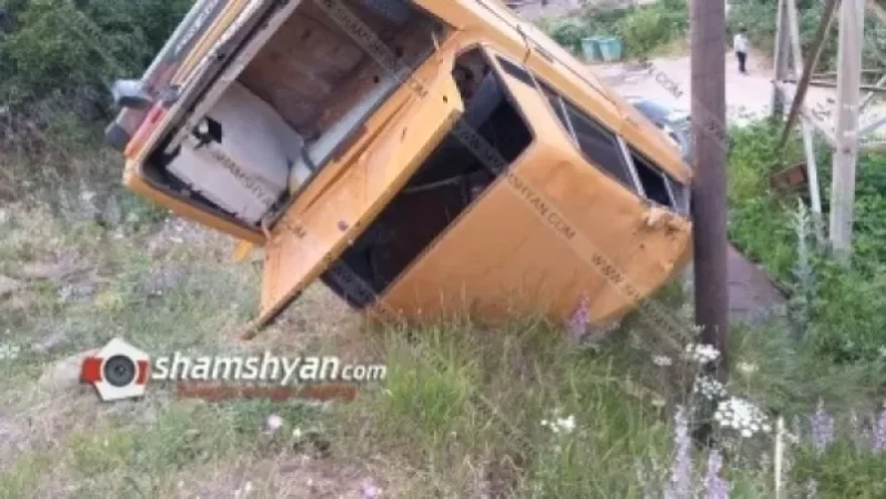 06-ով Լեռնաձոր գյուղի գերեզմանների մոտ 60 մետր գլորվելով՝ բախվել է էլեկտրասյանը. կա 1 զոհ