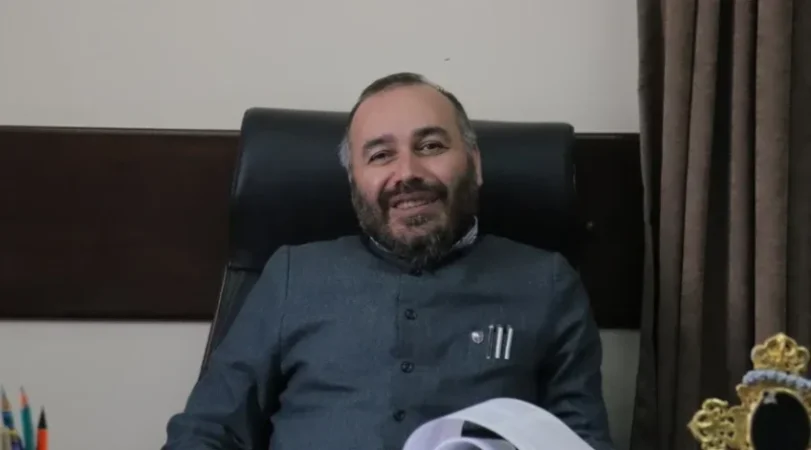 Գևորգ եպիսկոպոս Սարոյանը ազատվել է թեմակալ առաջնորդի պաշտոնից