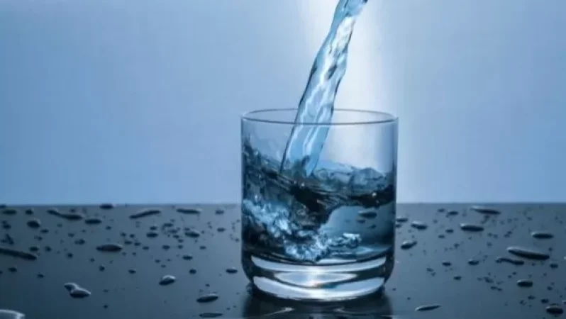 Բա՞ն է փոխվել. ԱԺ-ում Աշոտ Արսենյանի «Բյուրեղին» փոխարինում է «Ապարան ջուրը». Հրապարակ