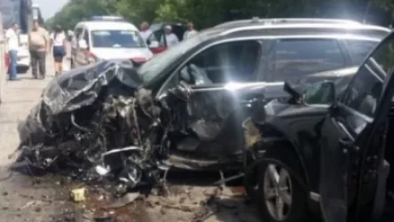 Ավտովթար` Զելենսկու ավտոշարասյան և ավտոբուսների