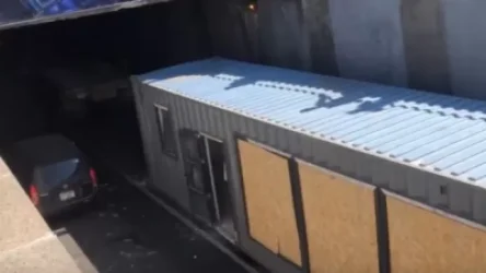 ՏԵՍԱՆՅՈՒԹ․ Բեռնատար է կողարշրջվել. Սայաթ- Նովա փողոցում խցանում է