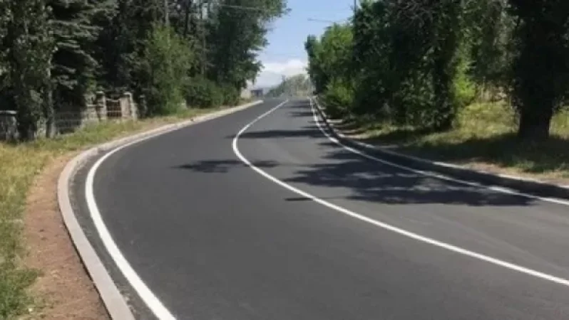 Ավարտվել են Սևան-Թերակղզի ճանապարհահատվածի ասֆալտբետոնե ծածկի աշխատանքները