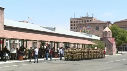 Այս զորակոչին մեկնողներն արդեն կստանան բանակի նոր ճտքակոշիկներ. գնդապետ Արմեն Ավթանդիլյան