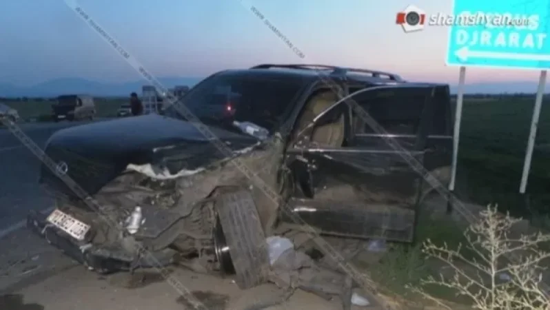 Արմավիրի մարզում բախվել են Lexus-ն ու գյուղմթերքով բարձված Ford Transit-ը. կան վիրավորներ. Shamshyan.com