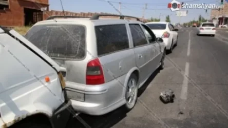 Շղթայական վթար Երևանում. բախվել են Nissan Altima, Opel, Ford Transit և Daewoo Nexia մակնիշի մեքենաները