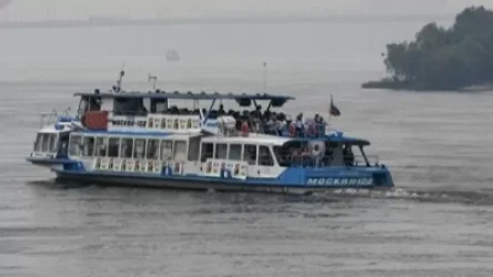 Օբ գետով նավարկող ջերմանավի անձնակազմը փրկել է 50 ուղևոր տեղափոխող նավի կործանումը