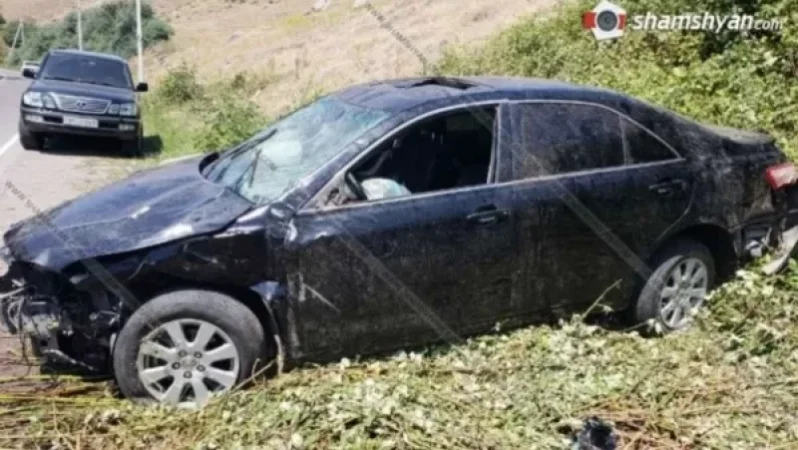 19-ամյա զինծառայողը Toyota-ով բախվել է էլեկտրասյանն ու վնասվածքներով տեղափոխվել Գորիսի ԲԿ. Shamshyan.com