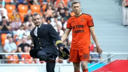 Օդաչու և ՌԴ հերոս Դամիր Յուսուպովը բացել է Ռուսաստանի ֆուտբոլի առաջնության հանդիպումը