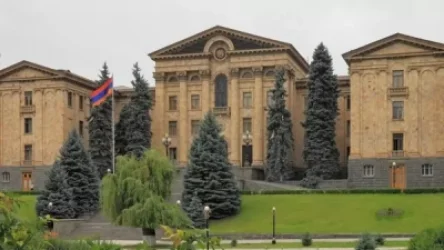 Ոստիկանները «Կանեփ-կակաչ 2019» օպերացիա են իրականացրել Ազգային ժողովում. Shamshyan.com