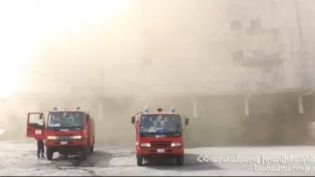 Արշակունյաց պողոտայում գտնվող սառնարանների պահեստից ծուխ է նկատվում․ դեպքի վայր է մեկնել 4 մարտական հաշվարկ