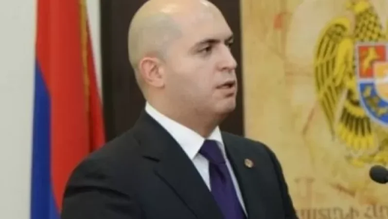 Ձերբակալեք Սերժ Սարգսյանին, որ կրկին արյուն չթափվի. Արմեն Աշոտյան