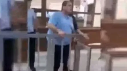 21+ ՏԵՍԱՆՅՈՒԹ․ «Օրենքով գող» Պզոն ու իր թիկնապահը հայհոյում են ոստիկաններին, վերջիններս շվարած լսում են