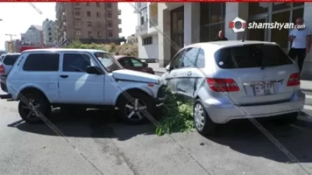 Нива-ն դուրս է եկել հանդիպակաց երթևեկելի գոտի և բախվել կայանված Mercedes-ին. Shamshyan.com