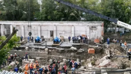 Տեսանյութ․ Նովոսիբիրսկում փլուզվել է վերակառուցվող շենքի պատը, բանվորները փլատակների տակ են մնացել