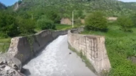 ՏԵՍԱՆՅՈՒԹ. Արծվանիկի պոչամբարի պարզվածքը լցվում է Նորաշենիկ գետը