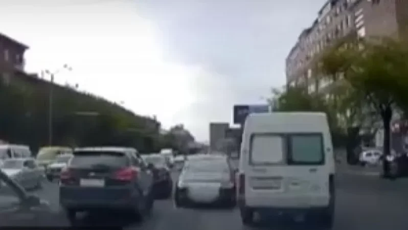 VIDEO: Driver Spotted Driving Against Traffic on Komitas Avenue Identified