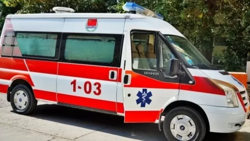 Շտապօգնության բժիշկը պնդում է՝ «911»-ից ոչ ոք չի եղել այն շենքի բակում, որտեղ 2.5 տարեկան ընկել էր 6–րդ հարկից