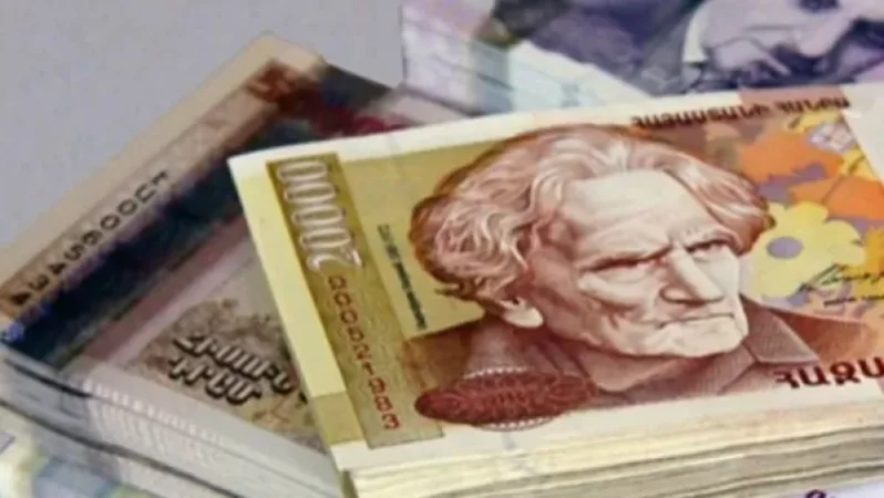 Օտարերկրացին խանութում 500,000 դրամը վերցրել է ուսումնասիրելու նպատակով ու հեռացել