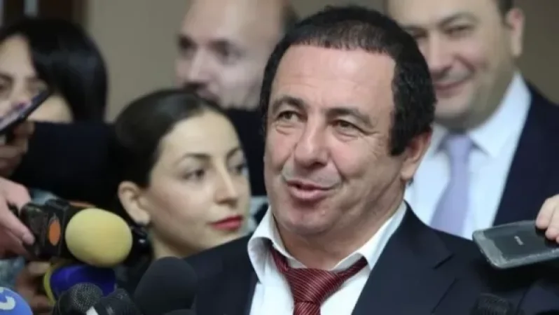 Եթե խոչընդոտ լինի Նաիրա Զոհրաբյանը, Սերգեյ Բագրատյանը ժողովրդի կողքին կլինեն