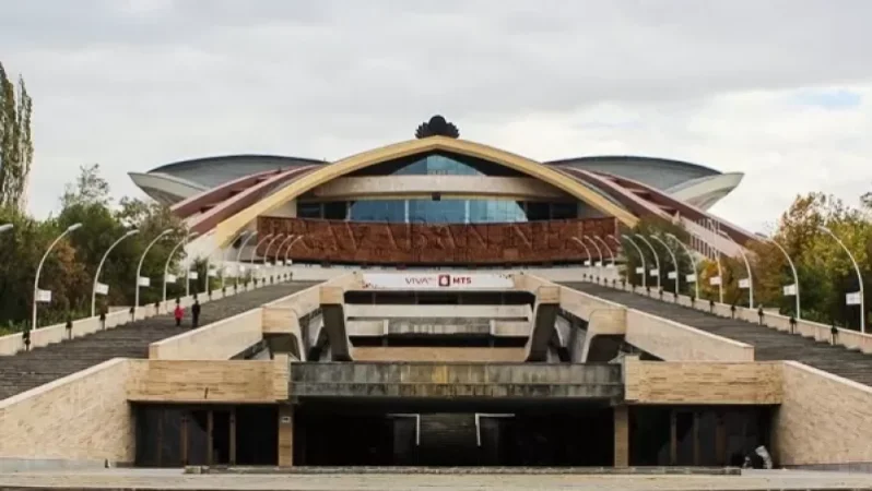 Մարզահամերգային համալիրը մեքենա ստացավ