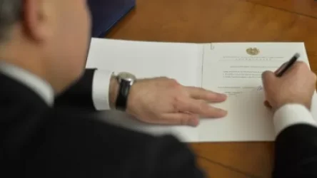 Նախագահը ստորագրեց Վանեցյանի աշխատանքից ազատվելու հրամանագիրը