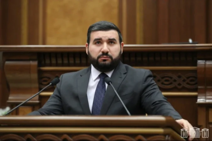 Սպասում եմ ձեր ներողությանը, ինձնից չէ, Աստծուց. Վահագն Ալեքսանյան