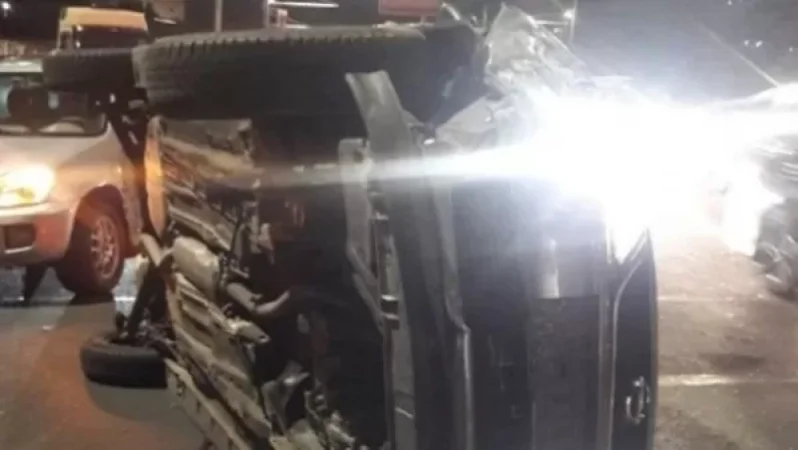 ԱՄՆ դեսպանատան մոտ մեքենան կողաշրջվել է. կա տուժած