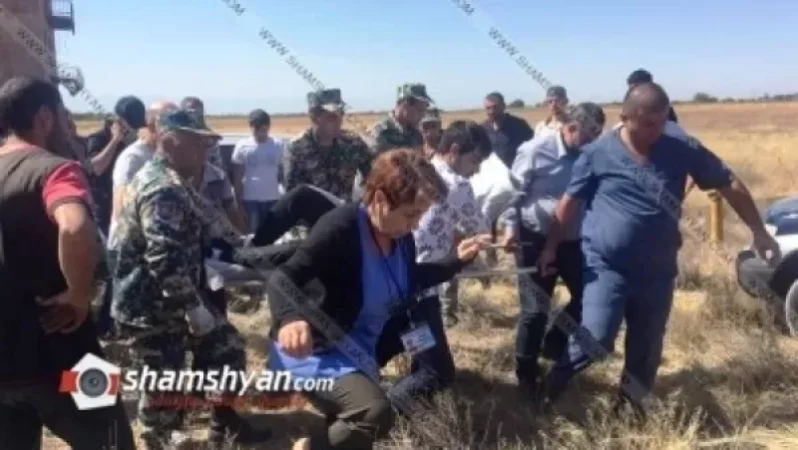 Opel Crashes into Gas Pipeline Support Pillars in Armavir, Ends Up in Field