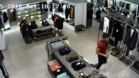 Անչափահասը խանութից հագուստ է գողացել