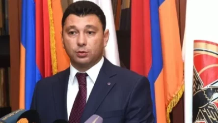 «Դուխով» վարչապետը սովորության համաձայն ընդգծել է իր «ես»-ը. Շարմազանով