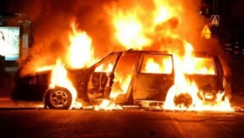 Արտակարգ դեպք Երևանում. հրկիզել ավագ քննիչի մեքենան