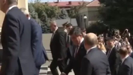 ՏԵՍԱՆՅՈՒԹ․ Վրացի լրագրողը խախտեց արարողակարգը հարց ուղղեց Պուտինին