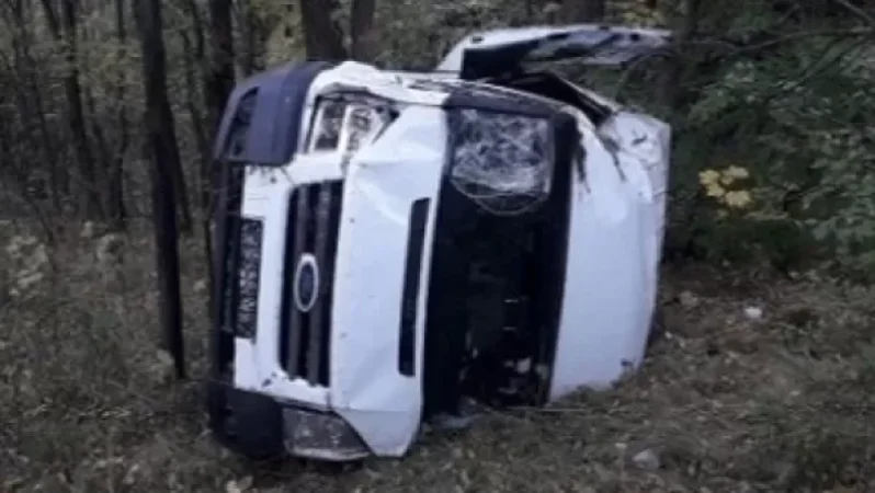 Car Rolls 10 Meters Down the Gorge on Yerevan-Dilijan Highway; Injuries Reported