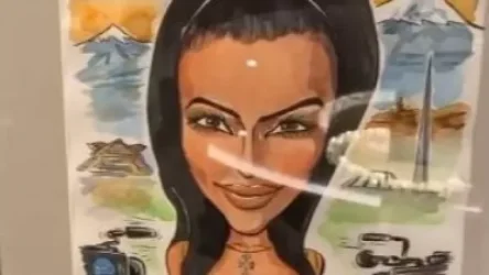 ՏԵՍԱՆՅՈՒԹ․ Քիմը հյուրանոցի համարից տեսանյութ է հրապարակել՝ ցուցադրելով Հայաստանում ստացած նվերները