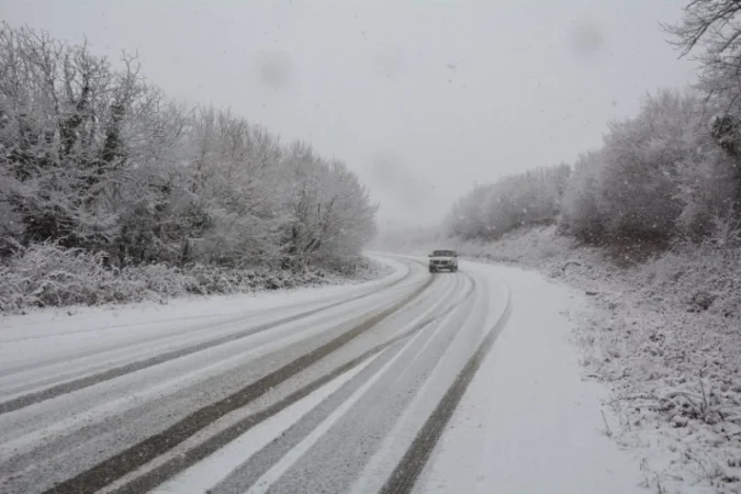 Կան փակ ավտոճանապարհներ․ տեղ-տեղ մերկասառույց է