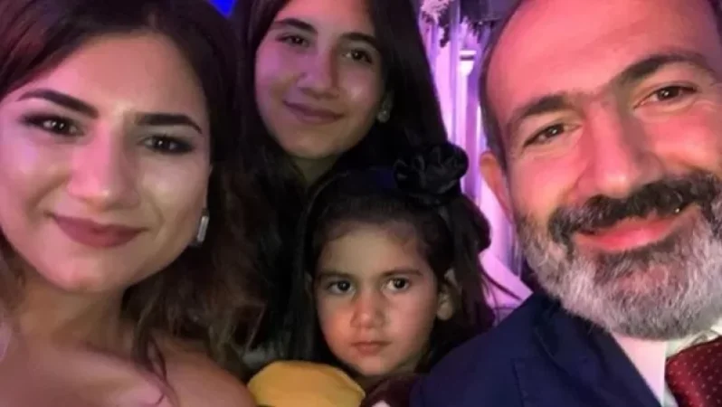 Իմ երեք սրտերը. Նիկոլ Փաշինյան