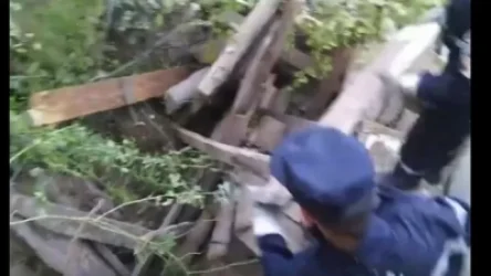 ՏԵՍԱՆՅՈՒԹ․ Կապանում սողանքի հետևանքով երկհարկանի բնակելի շինություն է փլուզվել