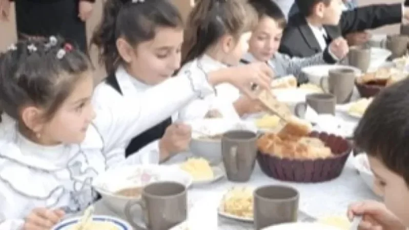 Արտաշատի 4 դպրոցում սննդի խախտումներ են հայտնաբերվել. գտնվել են ժամկետն անցած մթերքներ