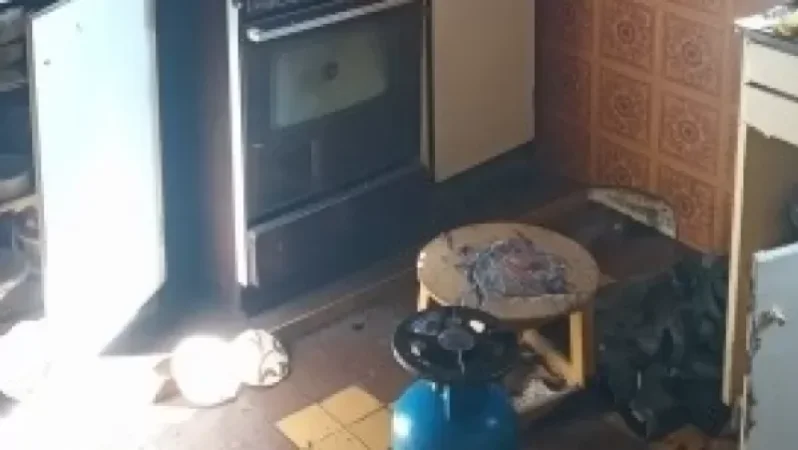 Explosion of Gas Cylinder in Apartment: One Injured